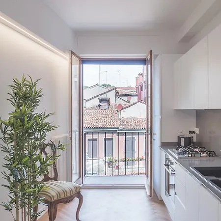 Apartment Luxury On Grand Canal By Wonderful Italy