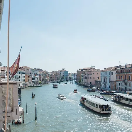 Luxury On Grand Canal By Wonderful Italy Apartment *